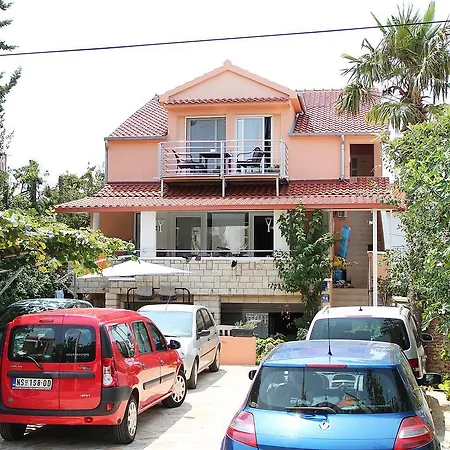Diklo 12854b Apartment